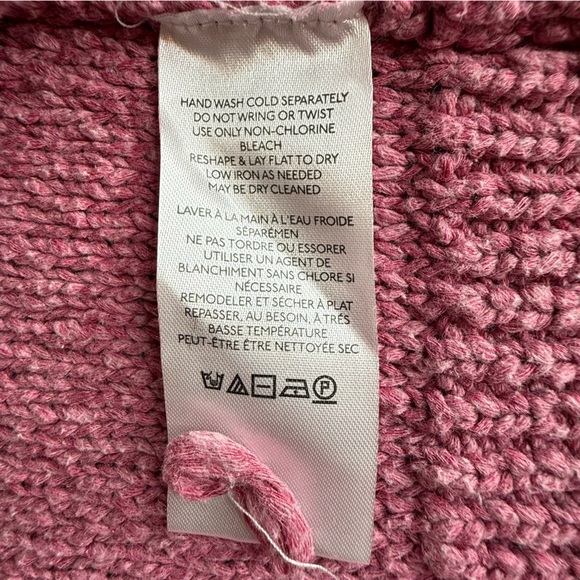 Pilcro Yin Yang Icon Heart Urban Outfitters Cropped Cardigan Sweater Size Medium - Picture 14 of 16